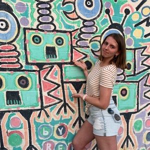 Meet your Posher, Sara